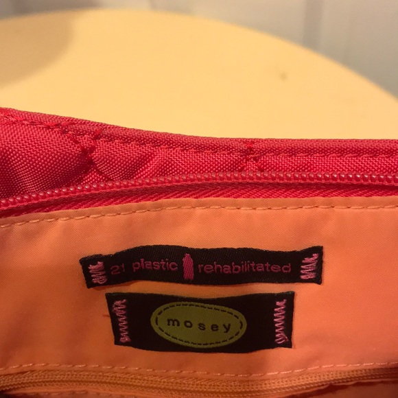 MOSEY NYLON BAG/cross body - Picture 8 of 8